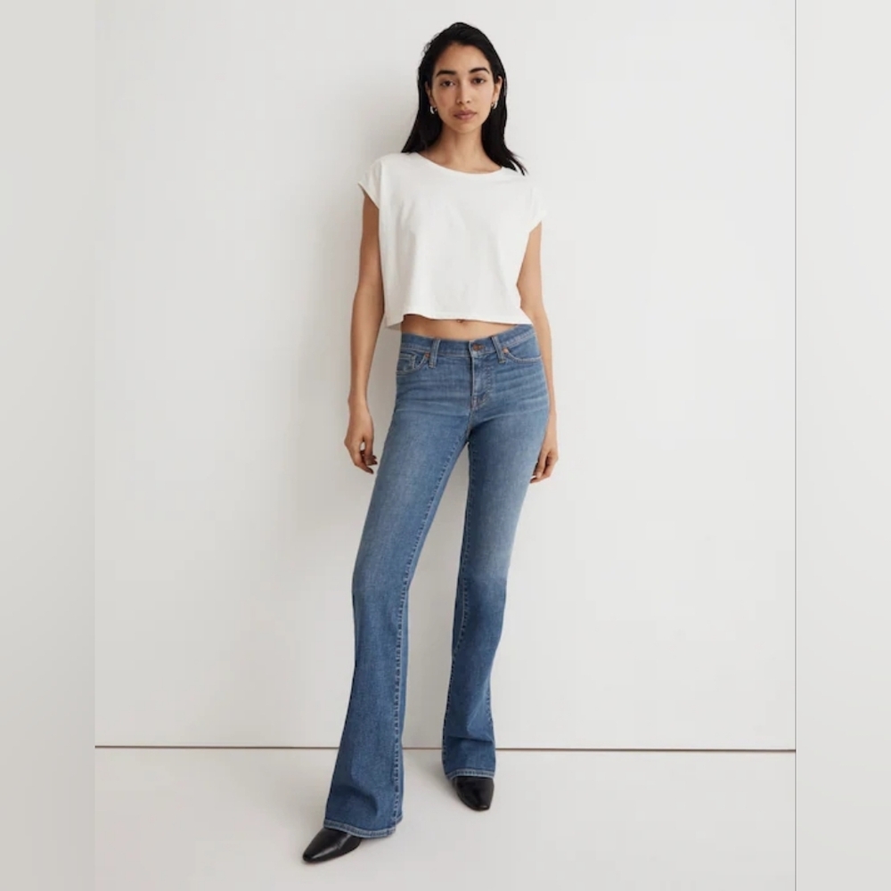Madewell Low-Rise Skinny Flare Jeans in Dobson Wash, Size 26